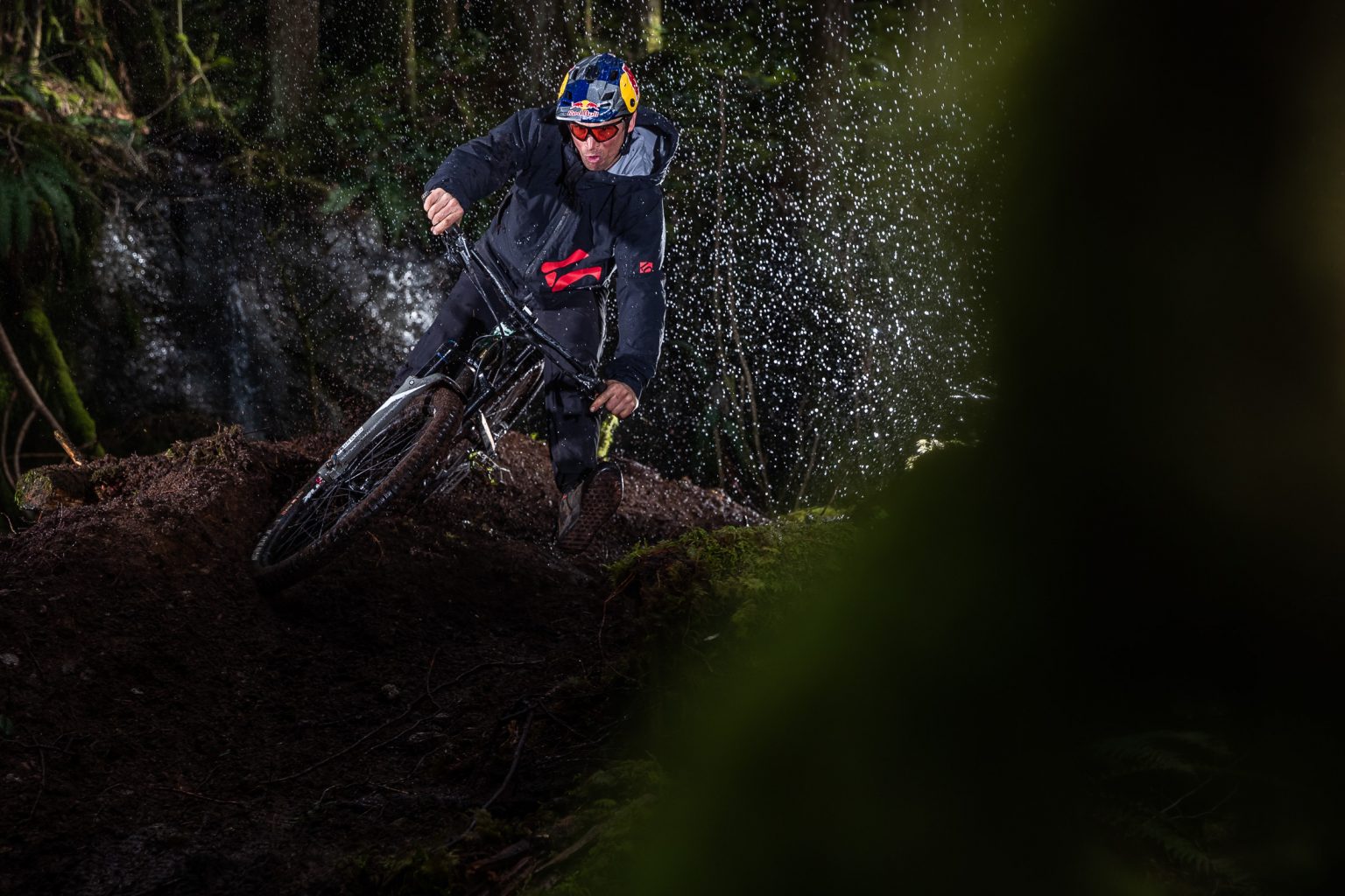 Press Release: Five Ten introduces the new Trailcross GTX - The ultimate wet weather riding shoe